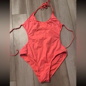 One piece bathing suit
